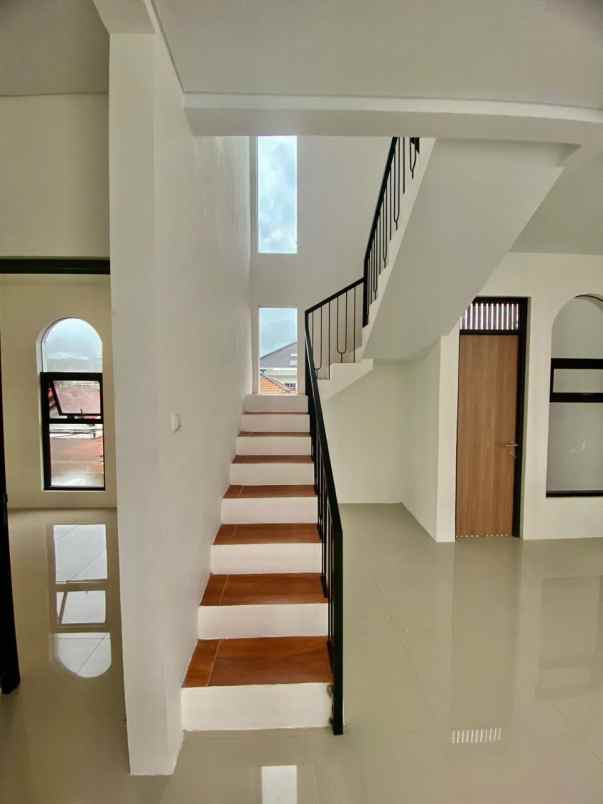 dijual rumah modern di antapani cicaheum bandung