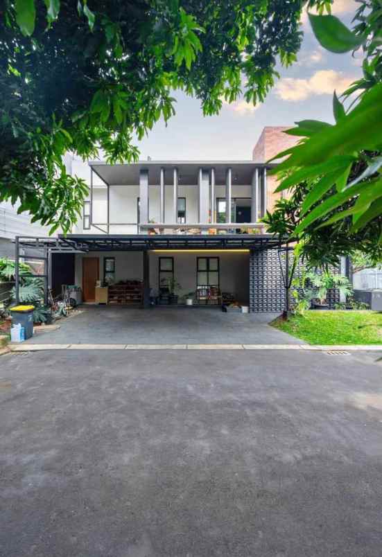 dijual rumah modern industrialis di emerald bintaro