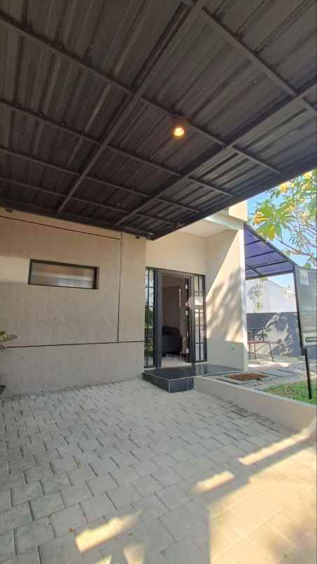 dijual rumah mojosarirejo