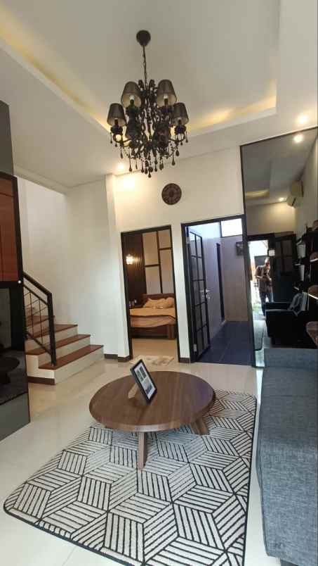 dijual rumah mojosarirejo