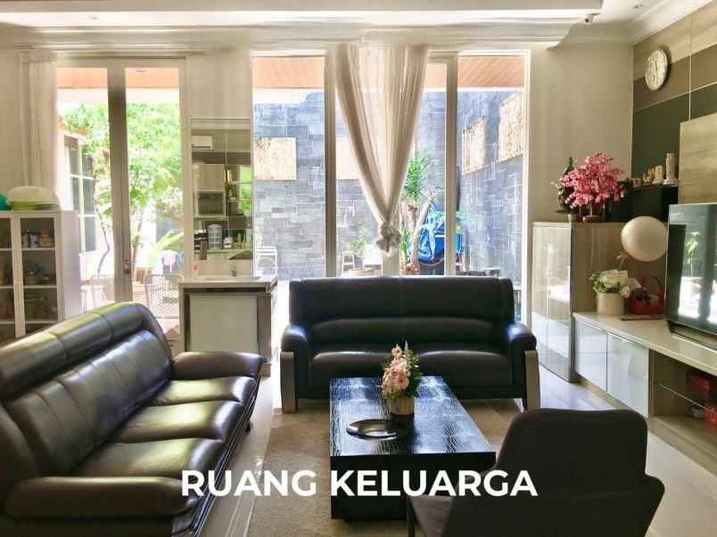 dijual rumah mulyorejo