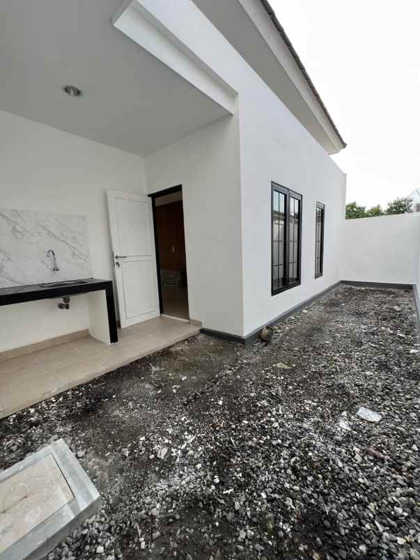 dijual rumah ngaliyan