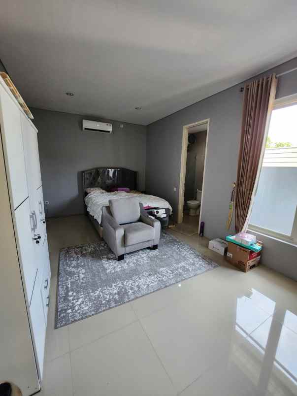 dijual rumah north west park citraland