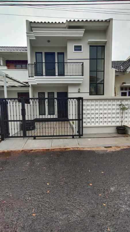 dijual rumah nusaloka bsd city