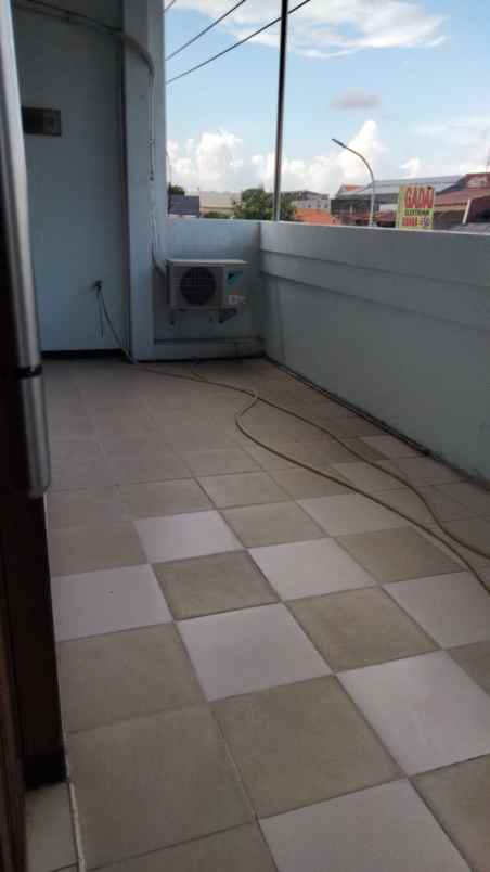 dijual rumah pacuan kuda