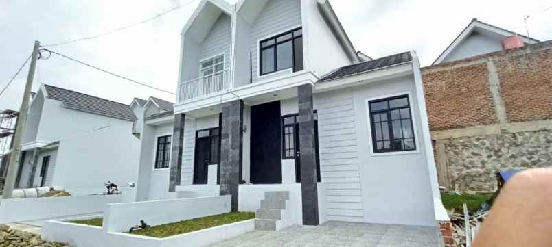 dijual rumah padaasih cimahi