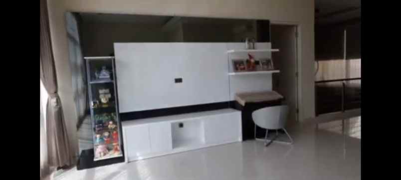 dijual rumah pakuwon city