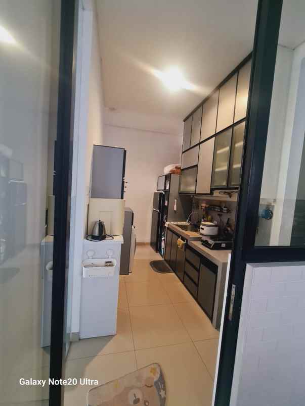 dijual rumah pakuwon city