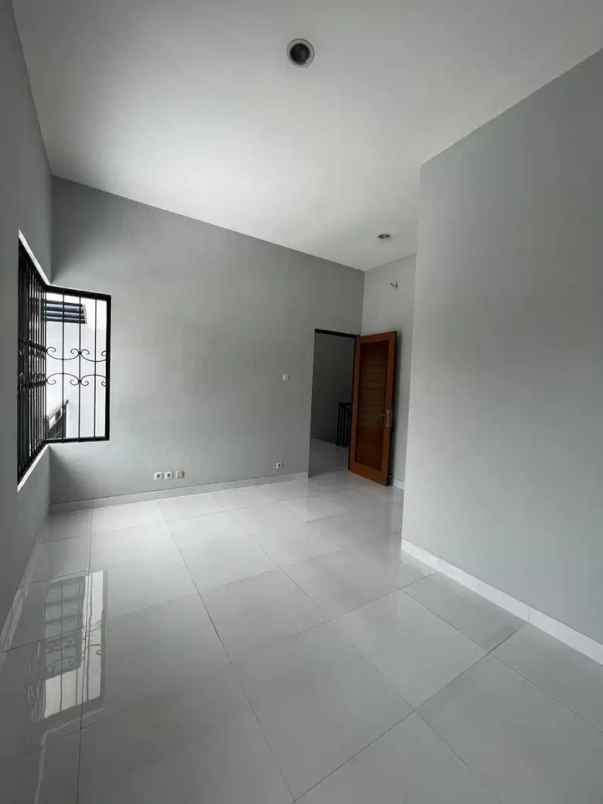 dijual rumah pamulang