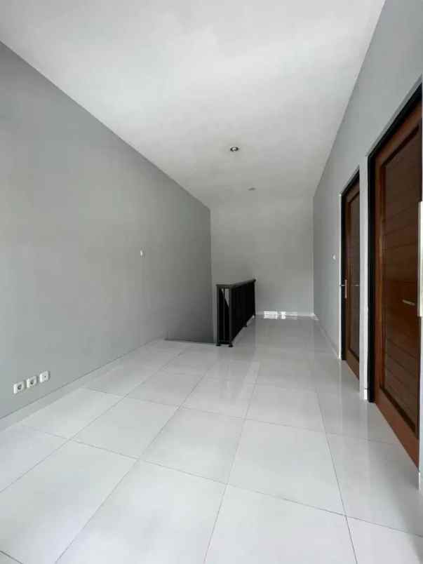 dijual rumah pamulang