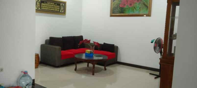 dijual rumah pancoran mas depok