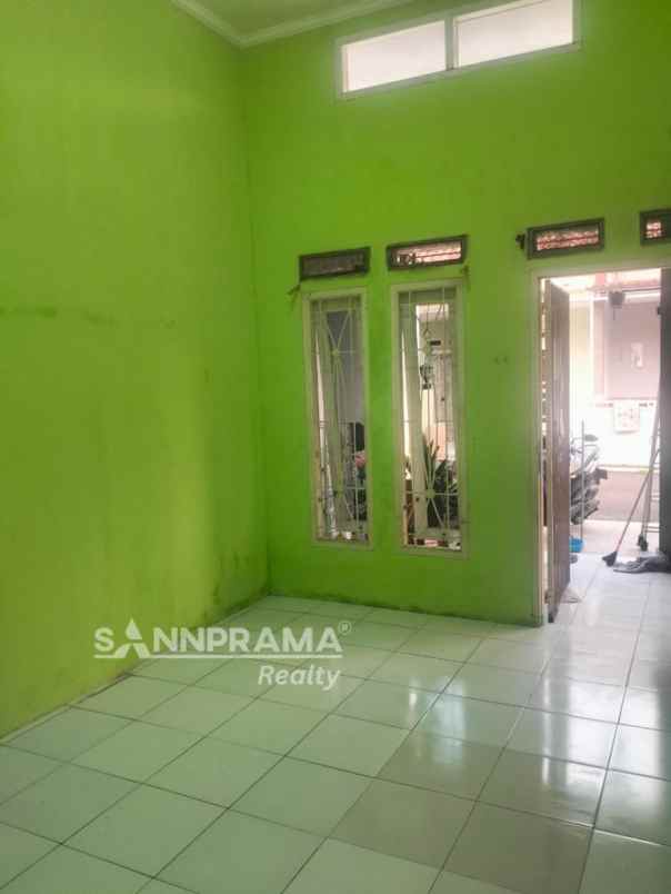 dijual rumah pancoran mas depok