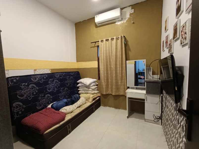 dijual rumah pancoran mas depok