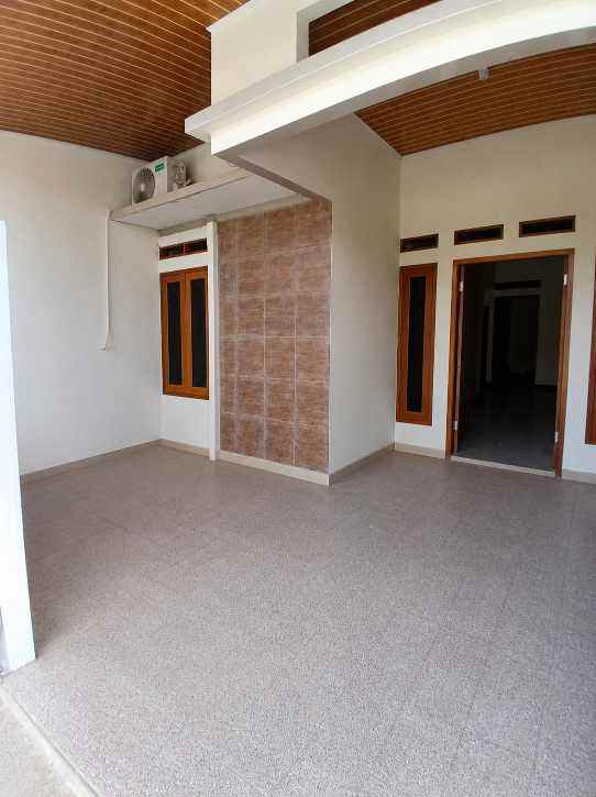 dijual rumah pancoran mas depok