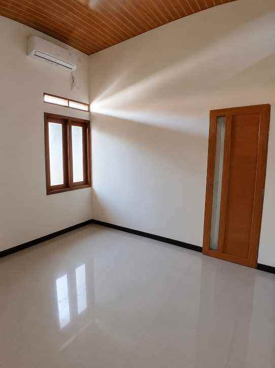 dijual rumah pancoran mas depok