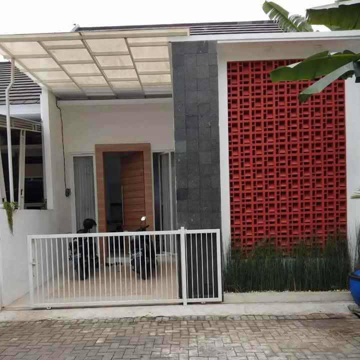 dijual rumah pandanlandung wagir malang