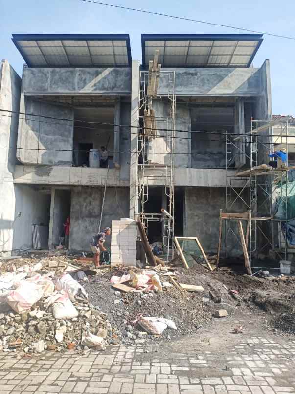 dijual rumah pandugo timur