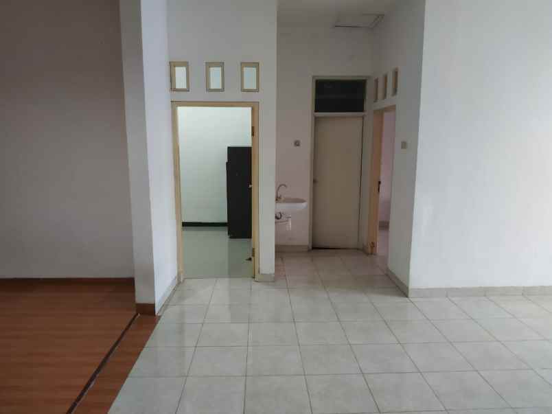 dijual rumah pantai mentari