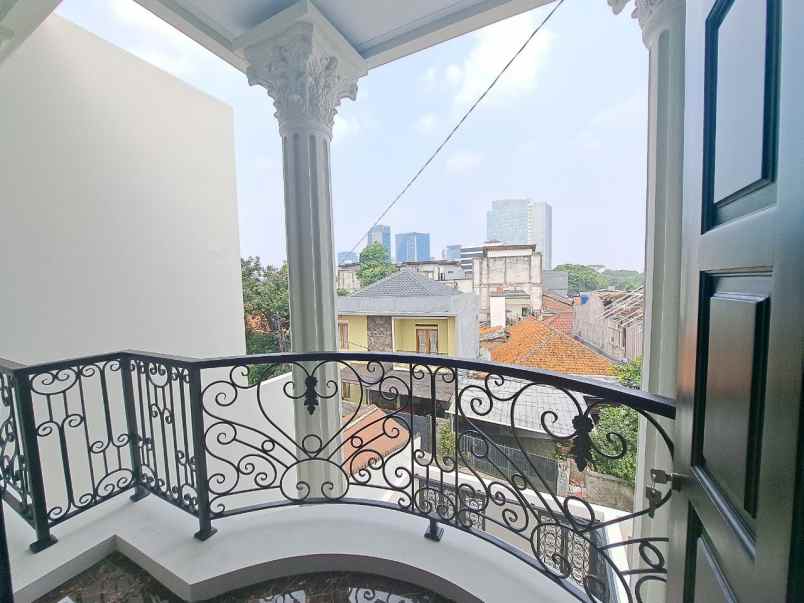 dijual rumah pasar minggu