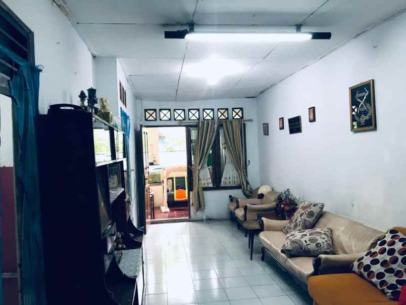 dijual rumah pasar minggu jakarta