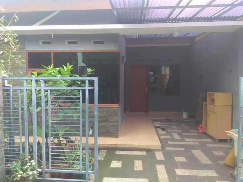 dijual rumah pasteur