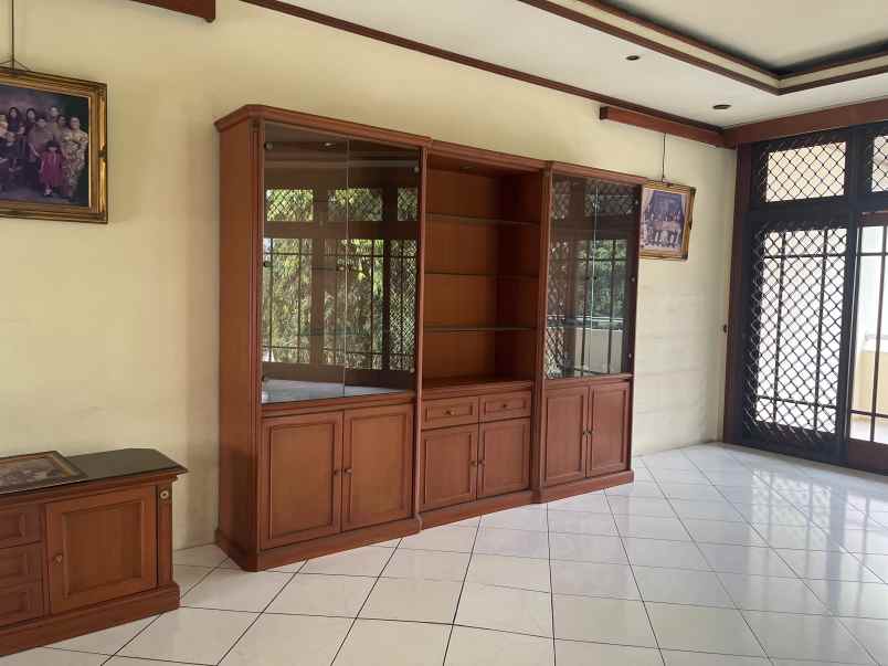 dijual rumah patra kuningan