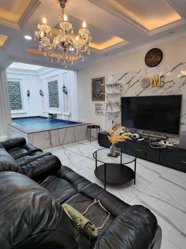 dijual rumah pelangi antapani bandung