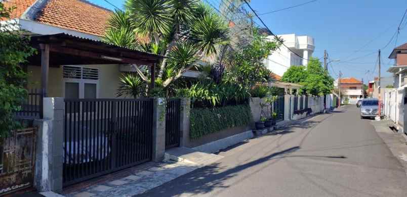 dijual rumah penguben raya jakarta