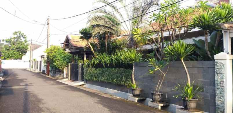 dijual rumah penguben raya jakarta