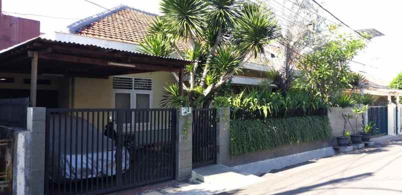 dijual rumah penguben raya jakarta