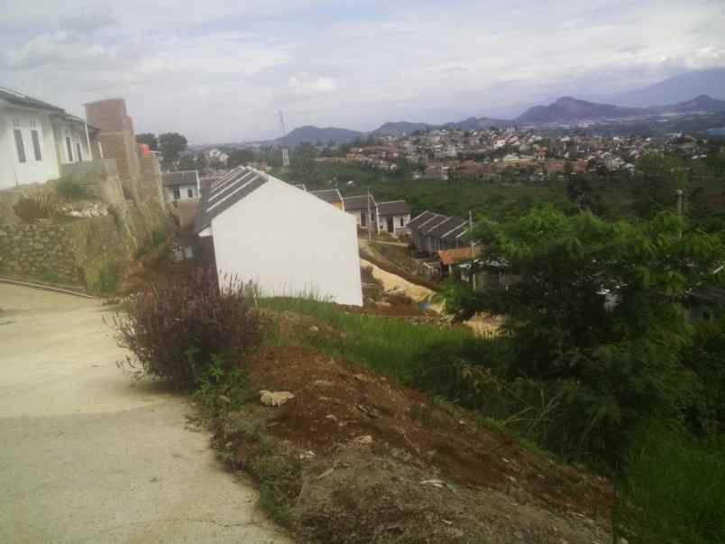 dijual rumah permata padalarang blok g3