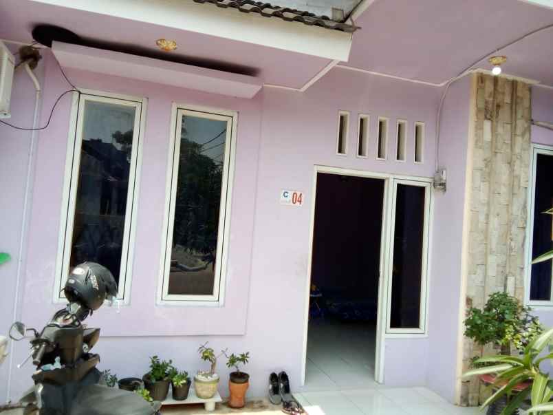 dijual rumah perum cluster libersa