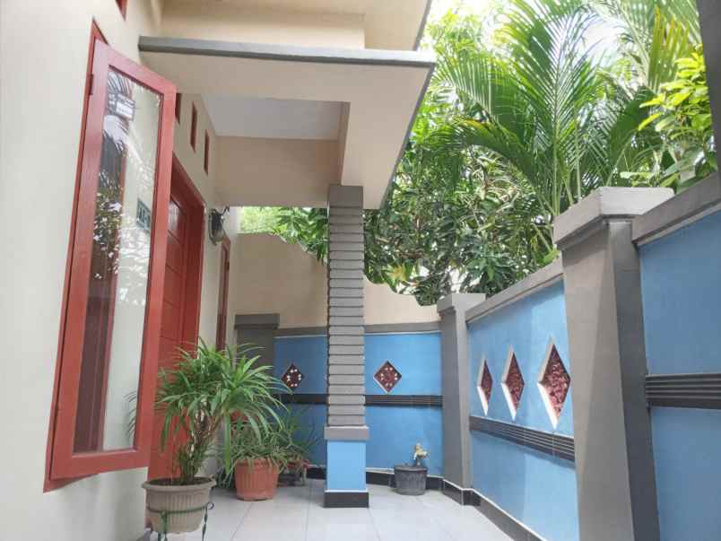 dijual rumah perum mutiara gading riviera