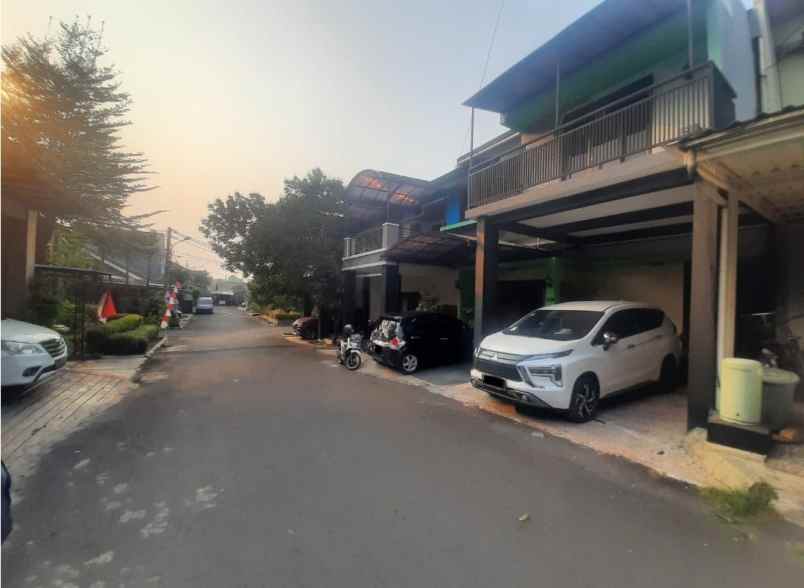 dijual rumah perumahan green malaka