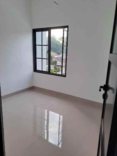 dijual rumah perumahan green tamin