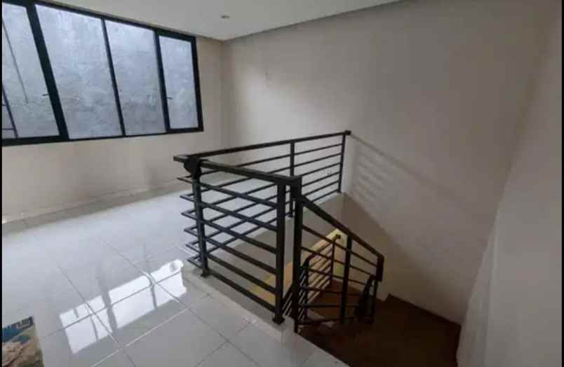 dijual rumah perumahan griya bintara