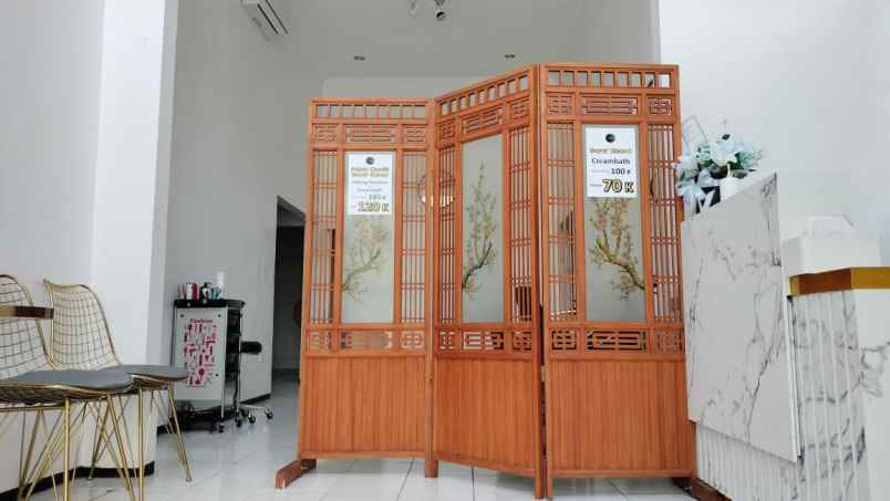 dijual rumah perumahan griyashanta