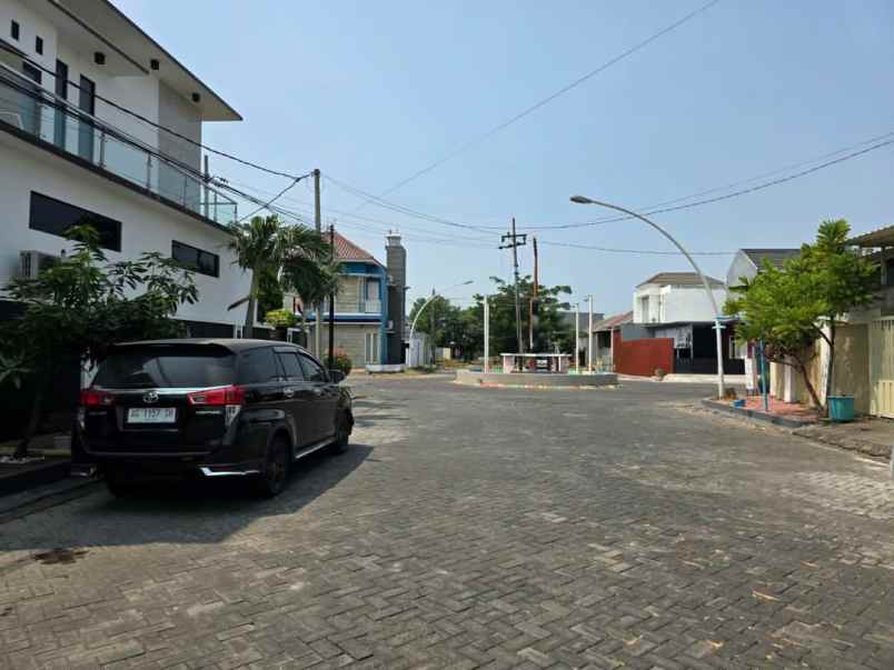dijual rumah perumahan istana mentari