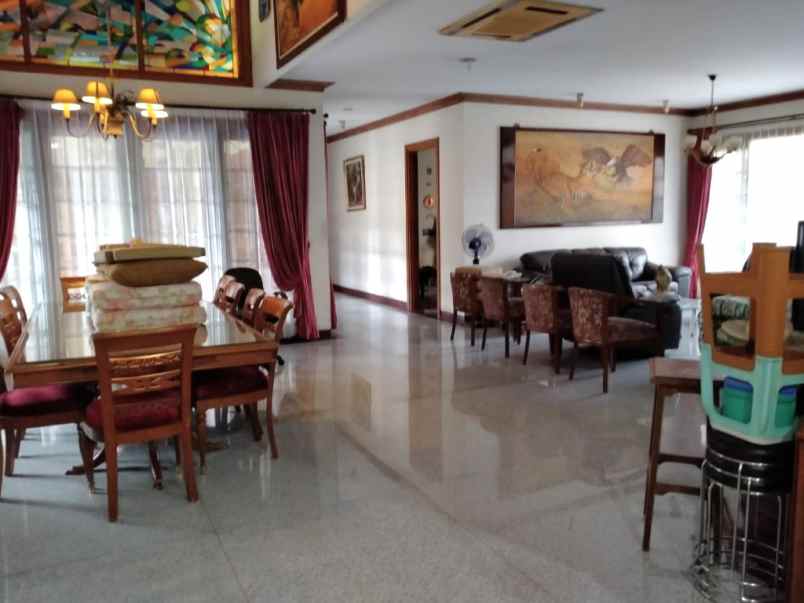 dijual rumah perumahan kemang pratama