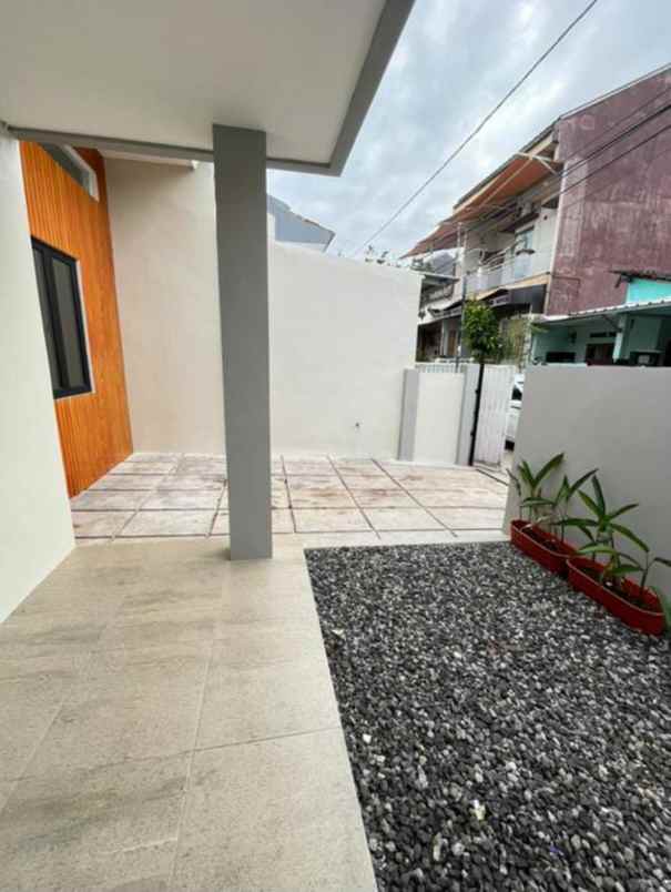 dijual rumah perumahan telaga mas duta