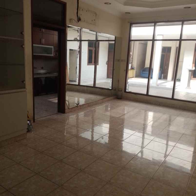 dijual rumah petojo selatan gambir