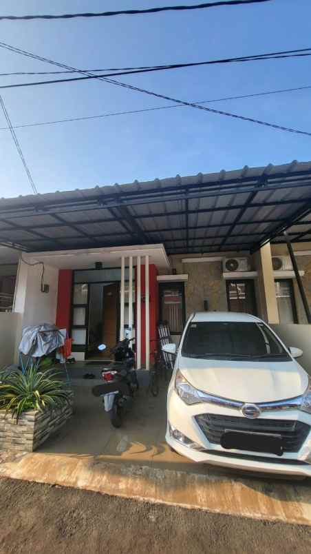 dijual rumah pinang green residence