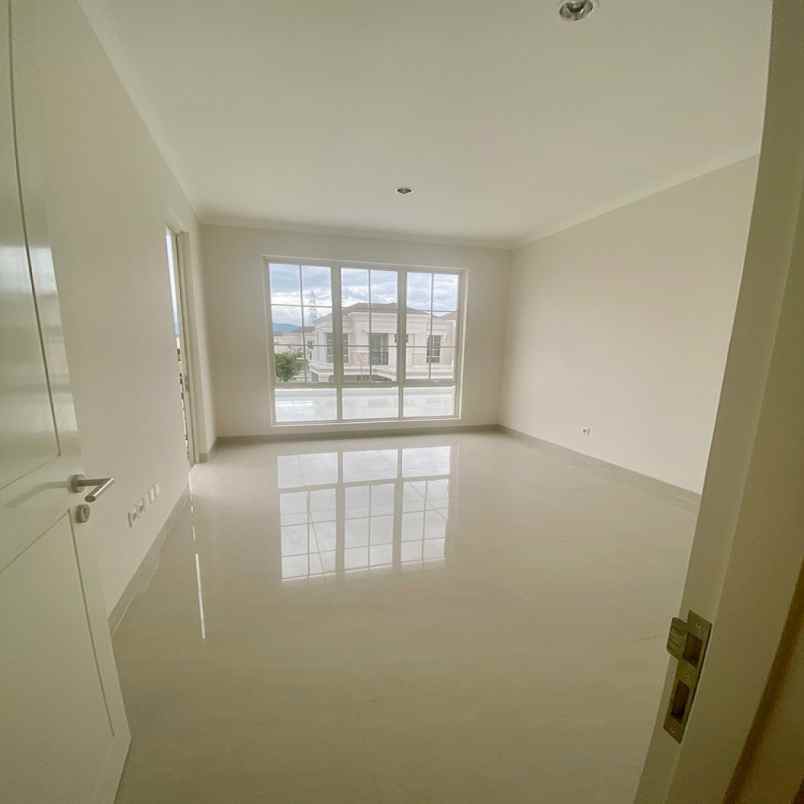 dijual rumah podomoro park cluster