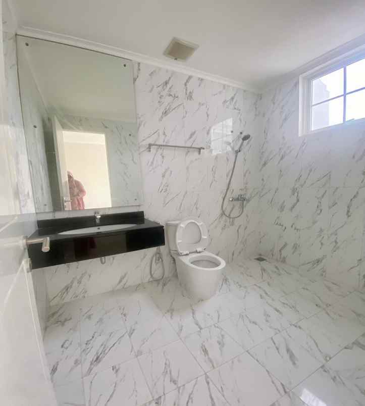 dijual rumah podomoro park cluster