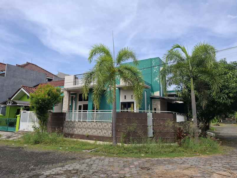 dijual rumah pojok dekat kampus uin jember