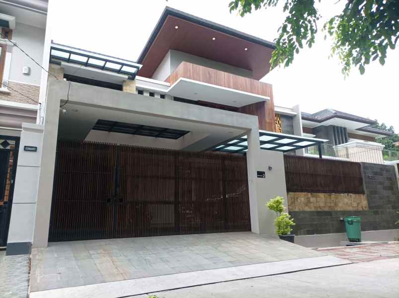 dijual rumah pondok