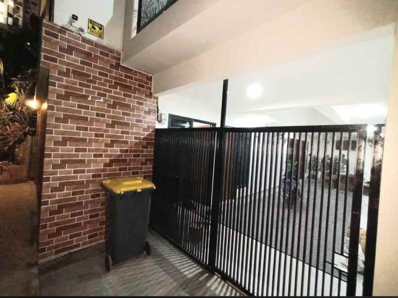 dijual rumah pondok cina margonda