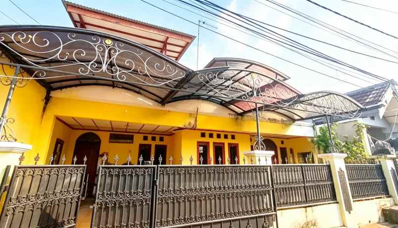 dijual rumah pondok kopi