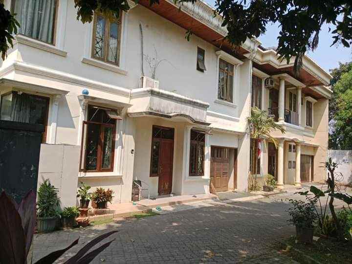 dijual rumah pondok labu