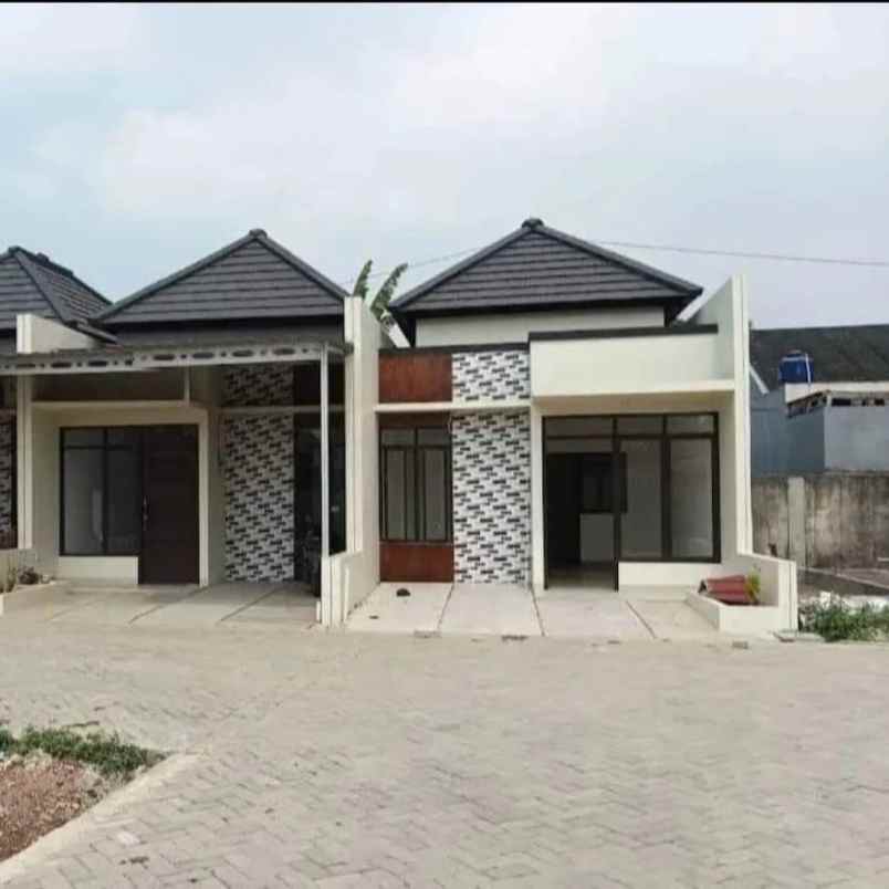 dijual rumah pondok ranggon